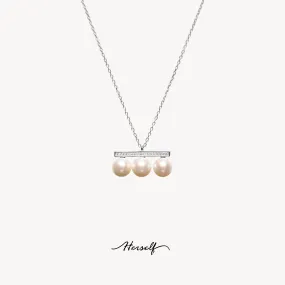 Balance Beam Pearl Necklace