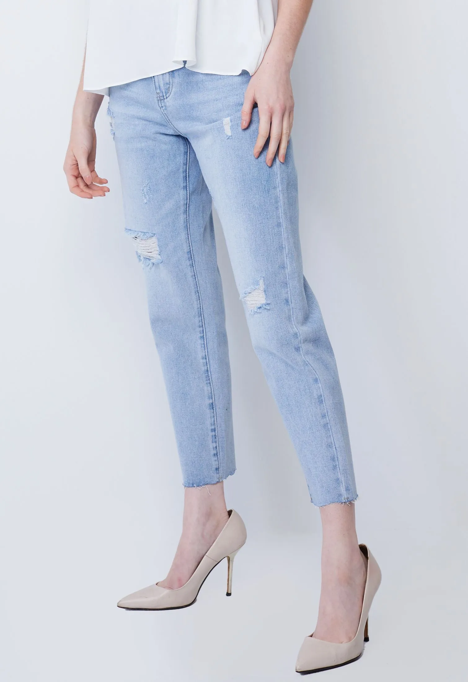 Cut-off Capri Jeans