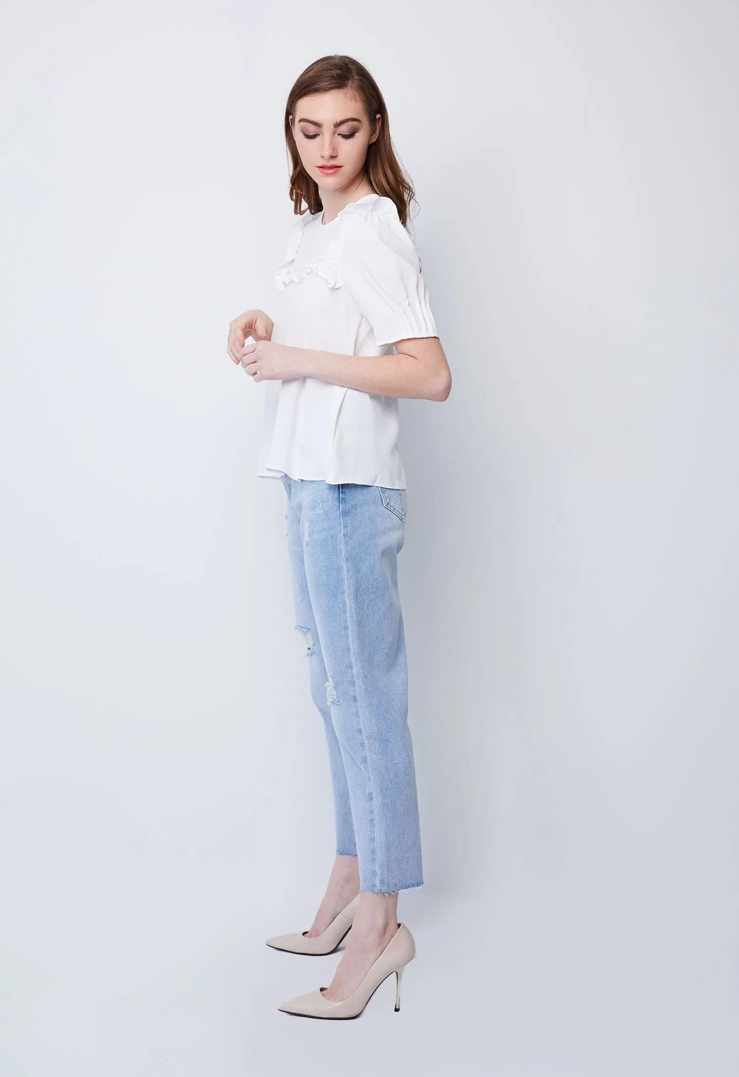 Cut-off Capri Jeans