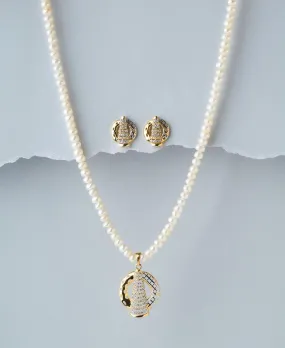 Elegant Pearl Necklace Set