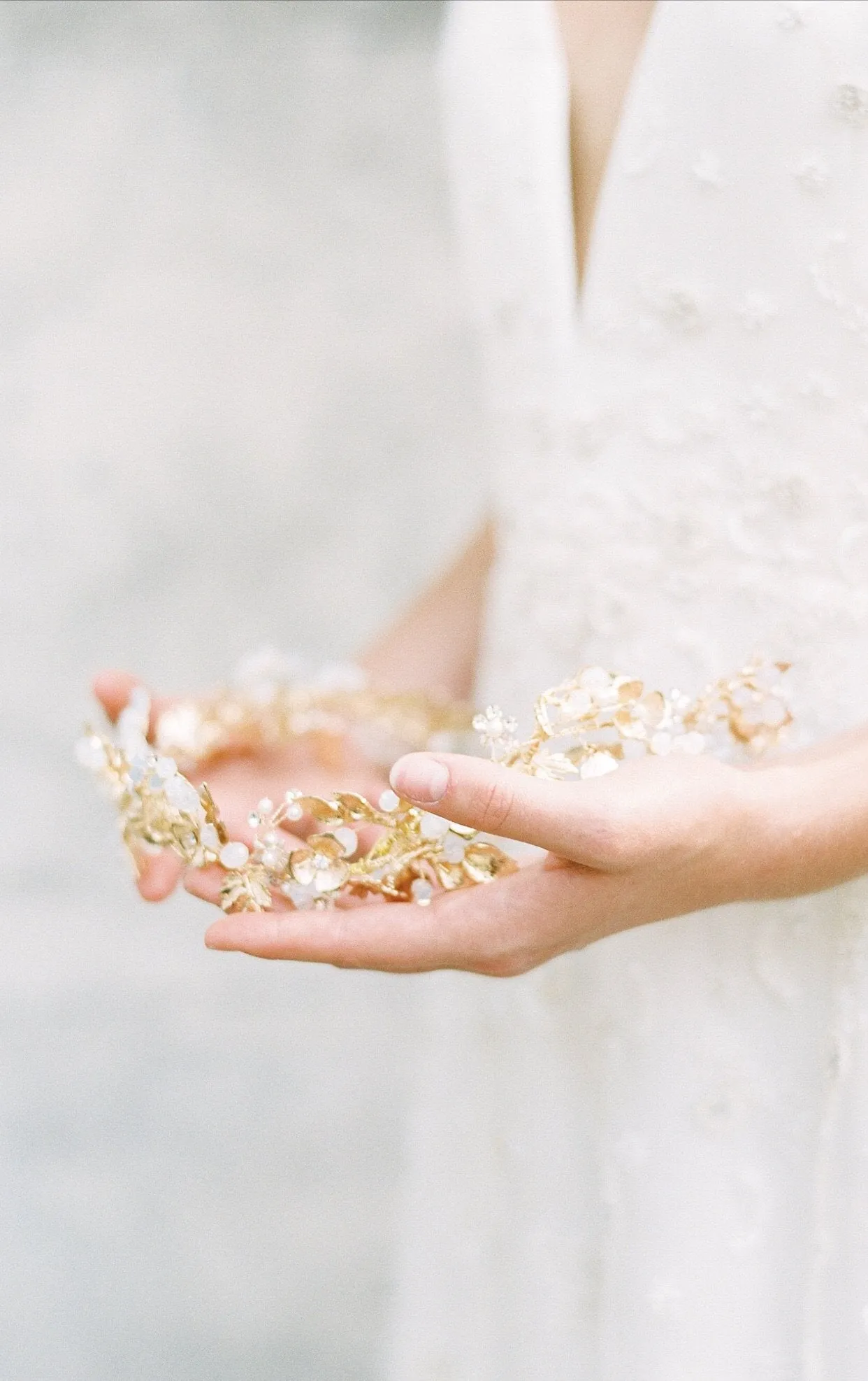 JULIET Gold Bridal Halo Headpiece