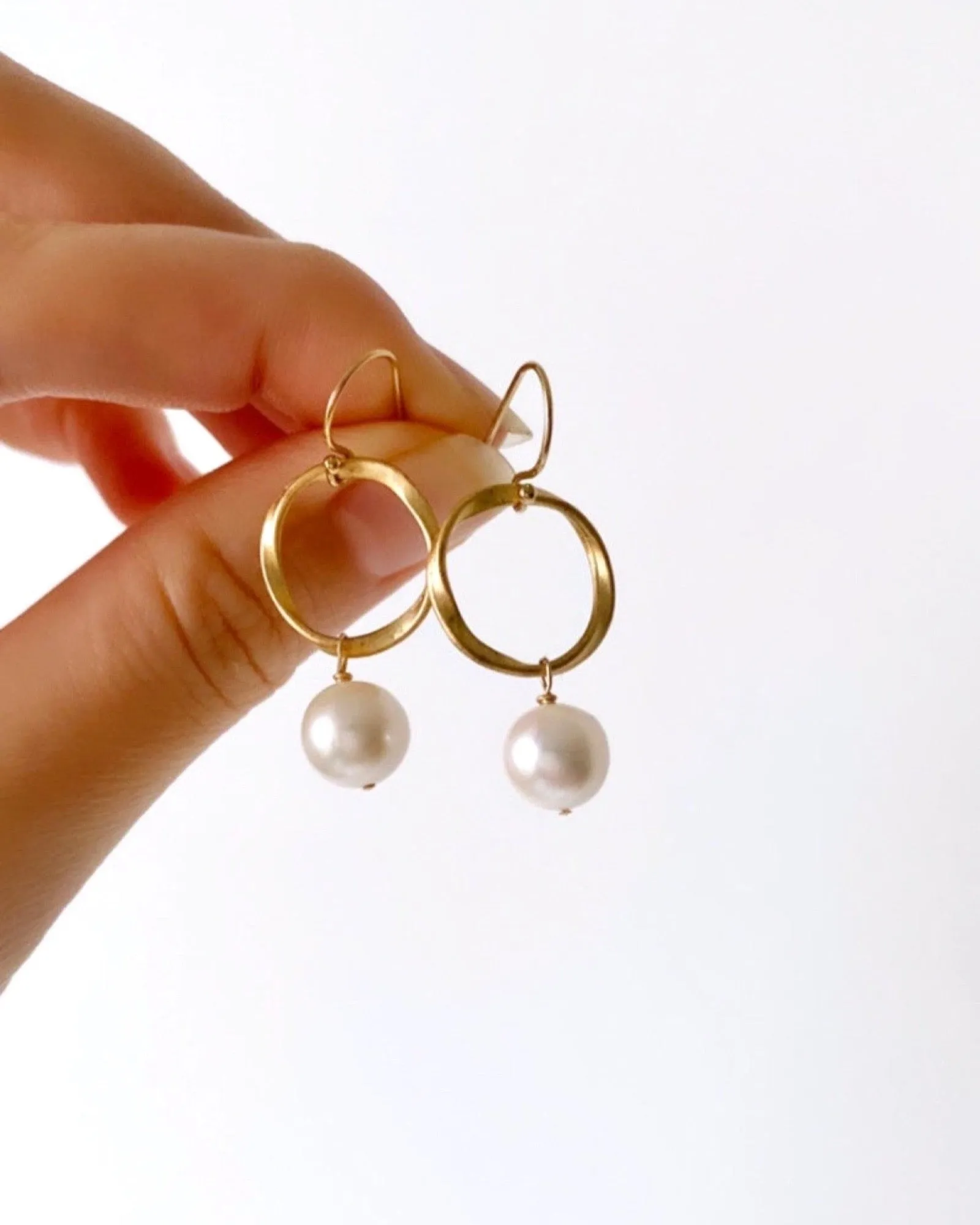 Pearl Round Earrings