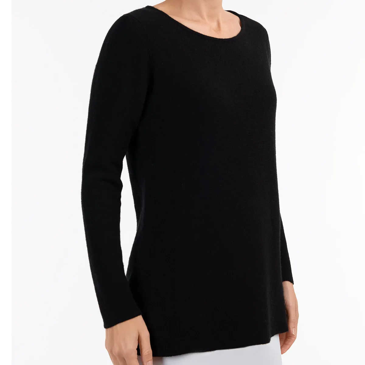 Round Neck Pullover in Black