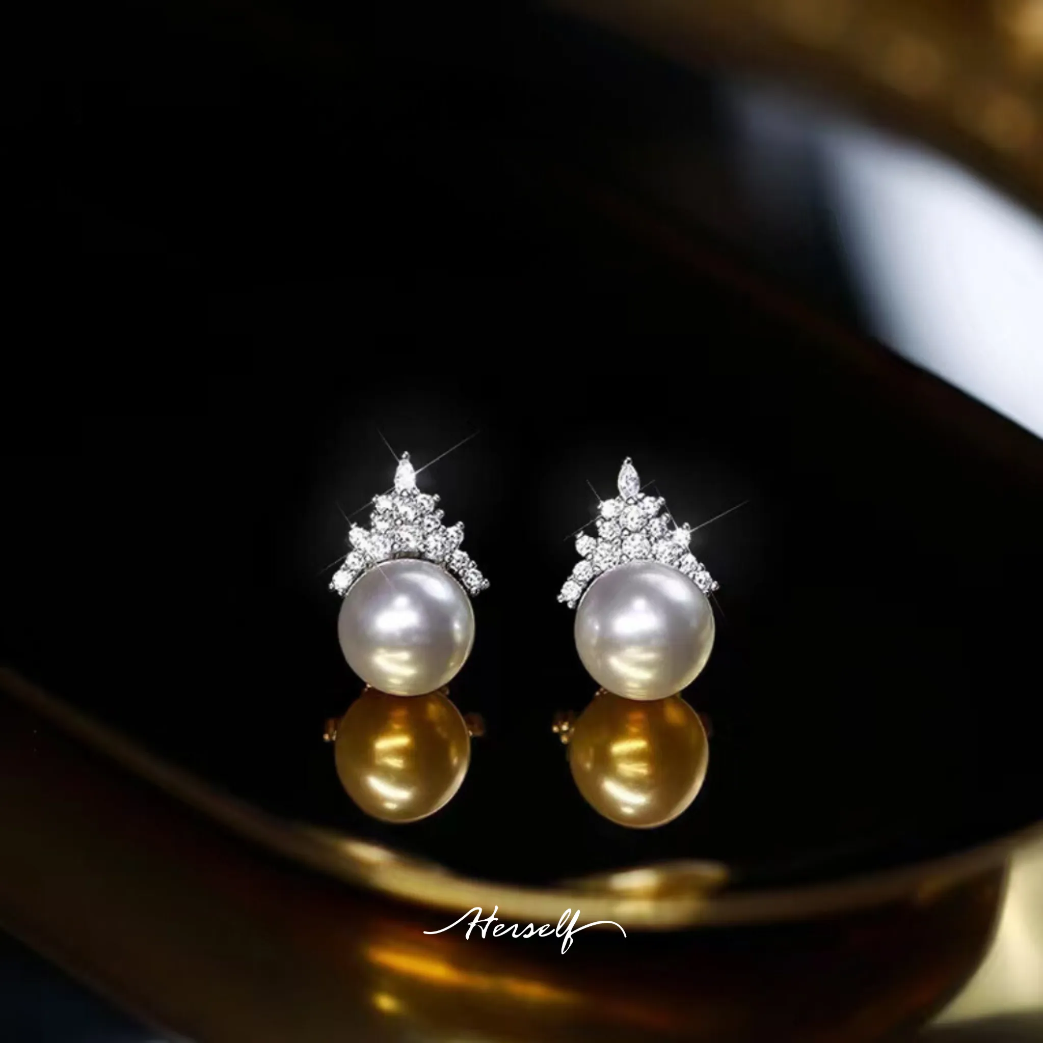 Snow Queen Pearl Earrings