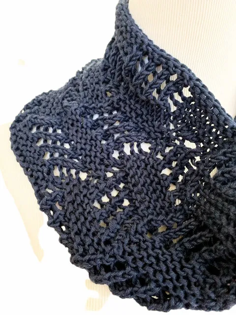 Tilted cowl