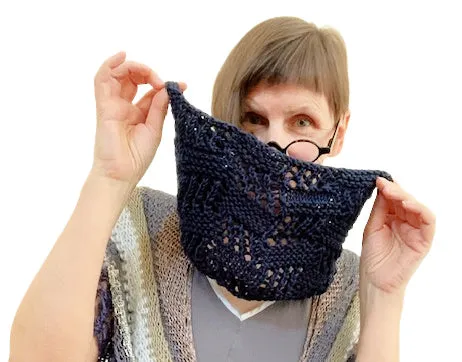 Tilted cowl