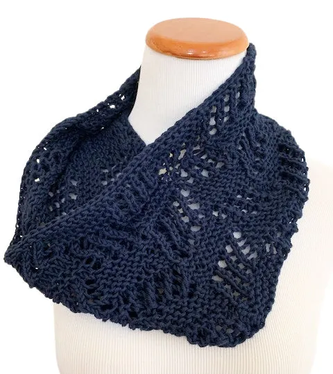 Tilted cowl